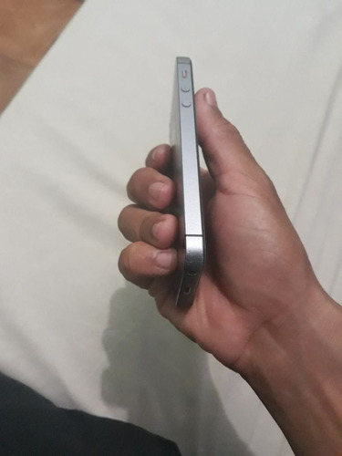 iPhone 5s 16 Gigas Cinza Em Perfeito Estado!