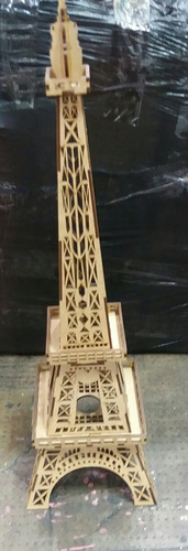Torre Eiffel En Trupan