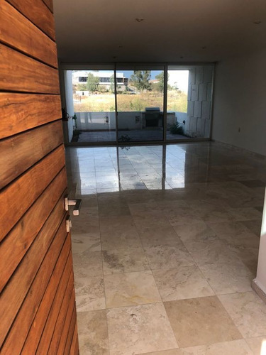 Imagen 4 de 17 de Casa En Lomas Del Refugio Con Vista Al Lago
