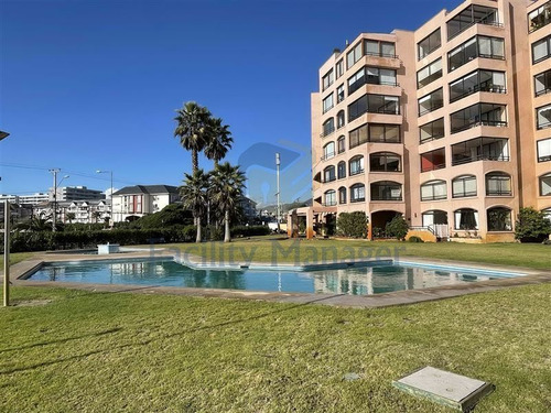Departamento En Venta De 4 Dorm., Av. Del Mar, En La Serena