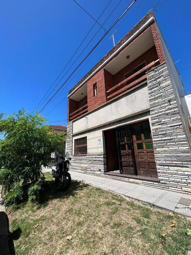 Casa Ph Independiente 4 Ambientes Con Cochera Bernal Oeste