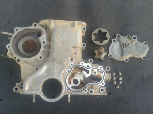 Tapa Cadena Bomba De Aceite Toyota Motor 4.5 Machito Autana