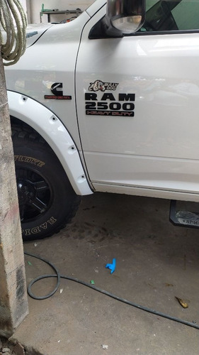 Ram Ram 2500 2012 6.7 Laramie Cab. Dupla 4x4 Aut. 4p