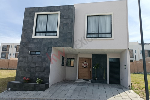Casa En Venta Con Increibles Acabados, Ideal Para Familia O Inversión