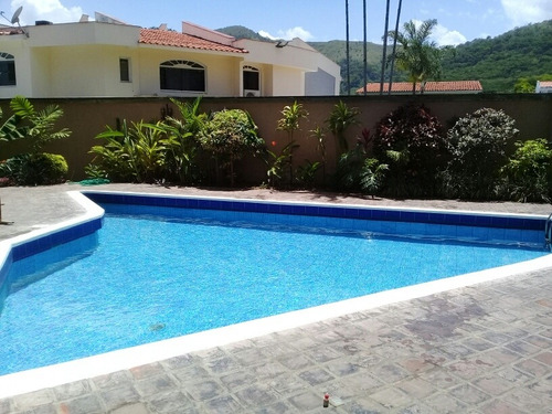 Imagen 4 de 10 de Piscinas: Construcción, Mantenimiento, Químicos Y Equipos