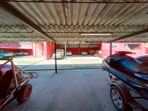 Terreno Con Oficina Comercial Con Estacionamiento En Don Torcuato