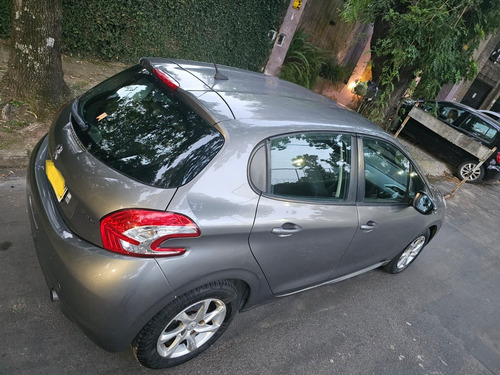 Peugeot 208 1.5 Allure Touchscreen