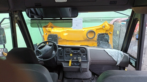 Imagen 10 de 13 de Autobús Escolar Freightliner M2, 2009
