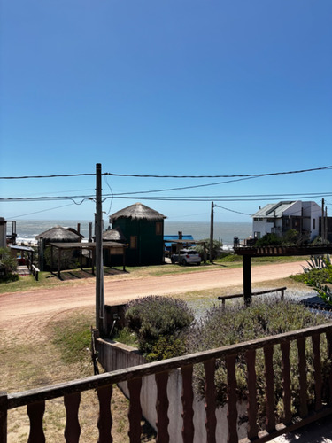 Oportunidad Única Para Inversores Casa A Reciclar Con Vista Al Mar En Zona Top De Punta Del Diablo