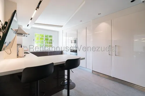 25-18002 Rahl Casa En Venta