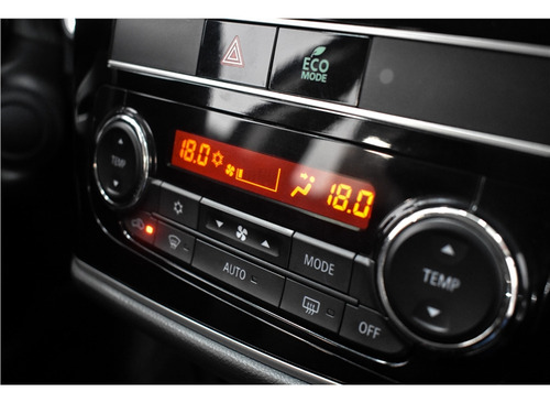 Mitsubishi Outlander 2.2 MIVEC DI-D DIESEL HPE-S AWD AUTOMÁTICO