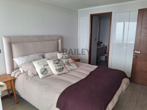 Departamento En Arriendo De 2 Dorm. En Edificio Infinity
