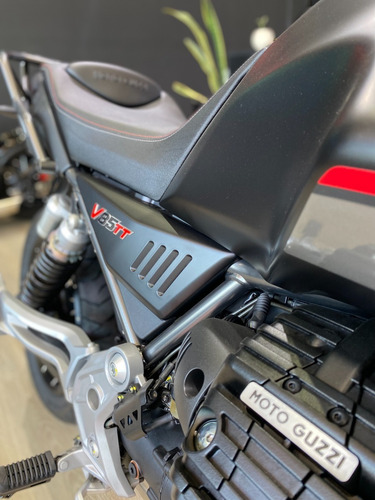 Imagen 7 de 17 de Moto Guzzi V85tt