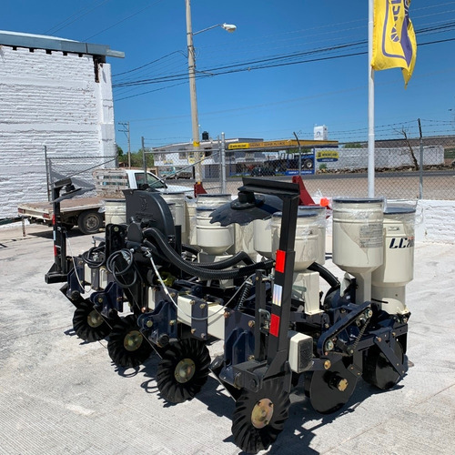 Sembradora 4 Surcos Sembradoras Del Bajio Modelo Lc-2002-n4