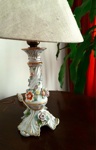 Lampara De Mesa Vintage Capodimonte