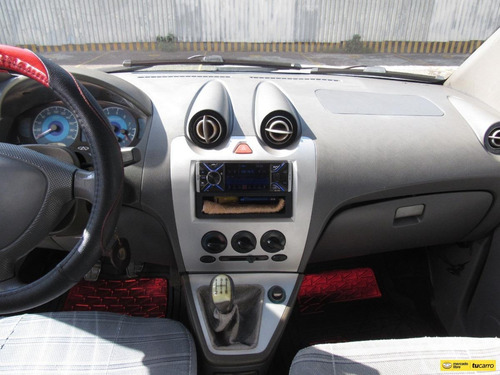 Imagen 11 de 15 de Chery Yoya 1.3 Van Pass