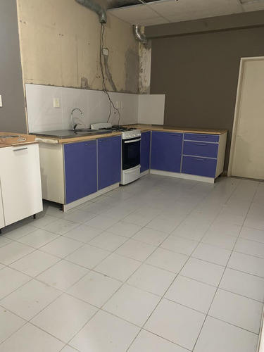 Local En Venta, Esquina Sobre Avenida Libertador, Martínez