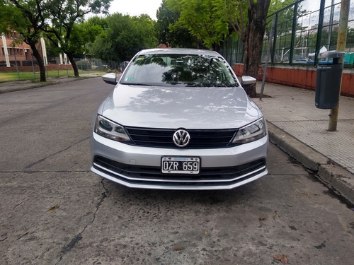 Volkswagen Vento 2.0 Advance 115cv 2015