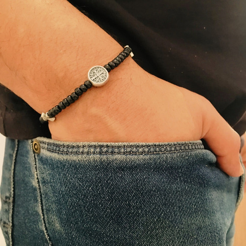 Pulseira Mini Terço Medalha De São Bento Preta Comprimento 6 Cm Diâmetro 6 Cm