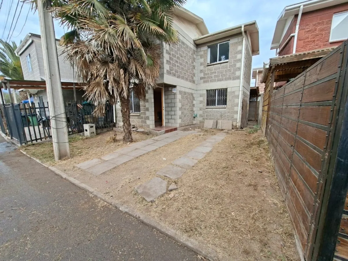 Imagen 1 de 9 de Casa 3 Dorm. Avenida Ejercito Libertador, Puente Alto