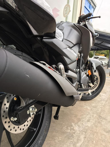 Hero Hunk 200 R 180000 En 12 Cuotas Sin Interés - Km8motos