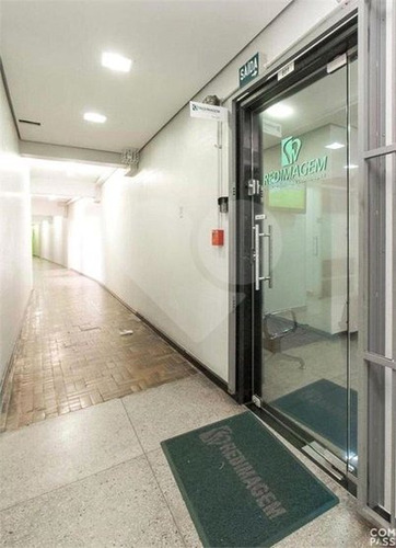 Ótima Sala Comercial Própria Para Clínica No Centro De Porto Alegre - 28-im515958