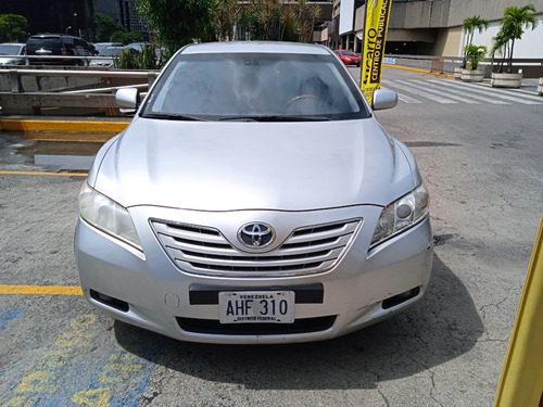 Imagen 2 de 18 de Toyota Camry