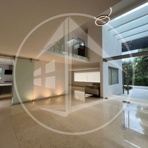 Espectacular Residencia De Lujo En Venta En Prado Largo 3 Habitaciones, 4 Baños Y 450m2 De Construcción