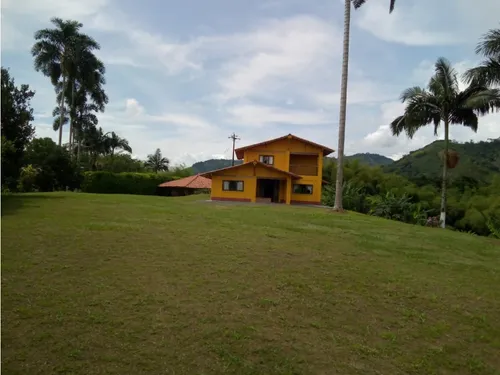 Vendo Fk De Recreo Vereda La Honda, 3 Cuadras Combia, Pereira