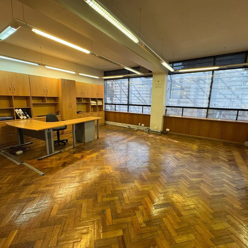 Edificio Comercial Con Excelente Ubicacion