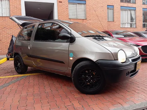 Renault Twingo 1.2 U Authentique 75 hp