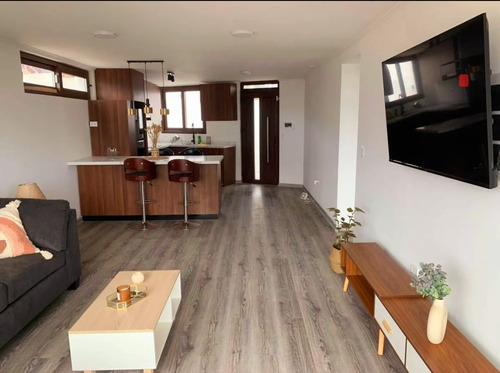 Casa En Venta De 3 Dorm. En Quintero