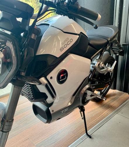Imagen 16 de 17 de Moto Electrica Scooter Super Soco Ts Italiana 2400watts