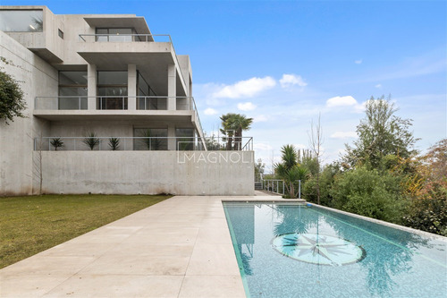 Casa En Arriendo De 7 Dorm. En Lo Barnechea