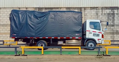 Hino 500 2022 Único Dueño Con Solo 24.799 Km, Poco Uso.