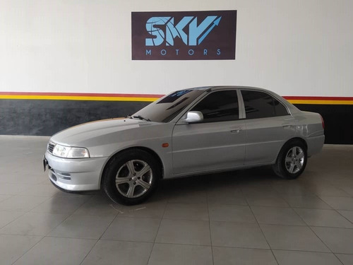 Imagen 4 de 10 de Mitsubishi Signo