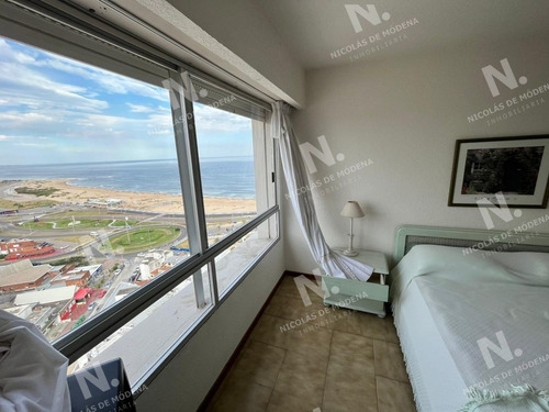 Imagen 18 de 26 de Peninsula 3d, 3 Baños, Balcon Cuenta Con Una Excelente Vista A Playa Mansa Y Brava. Consulte!!!!!! - Punta Del Este Peninsula