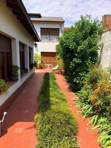 Imagen 15 de 21 de Importante Casa En Centro De Cañuelas