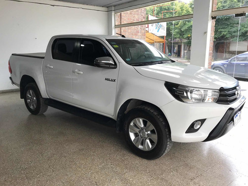 Imagen 11 de 12 de Toyota Hilux 2.8 Cd Srv 177cv 4x2 At 2018