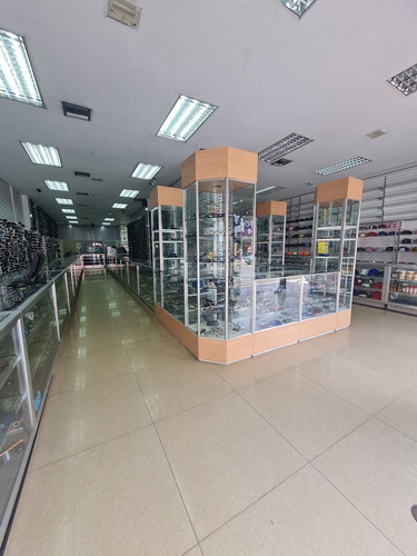 Imagen 4 de 5 de En Venta Edificio Bezaba En Plena Calle Sucre
