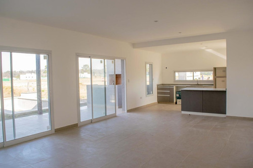 Imagen 6 de 16 de Casa A Estrenar En El Barrio El Ensueño. Ingeniero Maschwitz