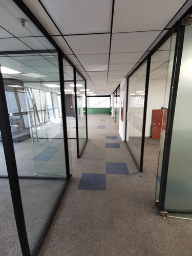 Oficina En Renta En Interlomas Magnocentro (m2o2915)