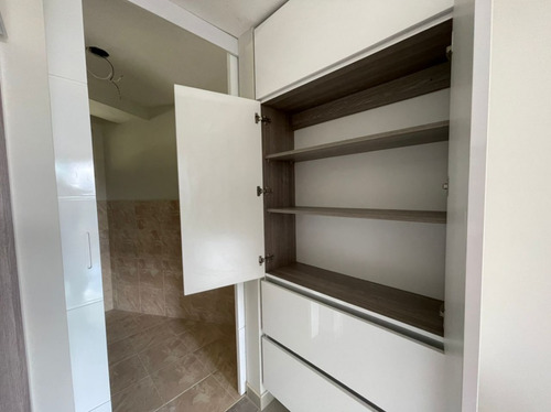 Imagen 10 de 14 de Apartamento En Venta