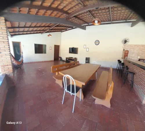 Oportunidade, Linda Casa Plana, Perto De Todo Tipo De Comérc