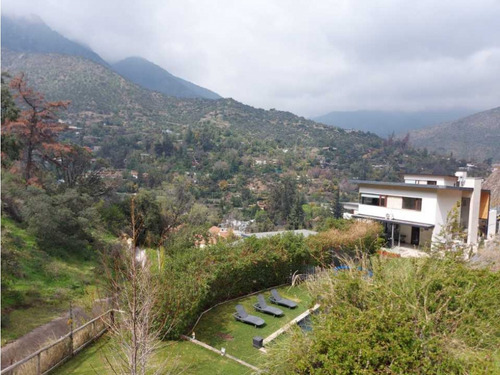Casa En Las Condes / C El Cerro En Condominio Arrayan