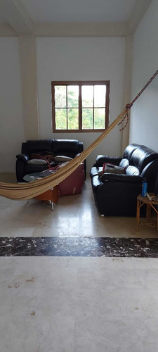 Casa Con Pocos Acabados Por Terminar