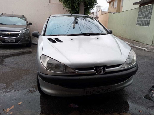 Peugeot 206 2002 1.0 16v Selection 3p