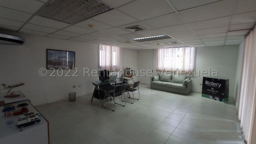 Imagen 12 de 30 de Casa En Venta En El Este De Barquisimeto, Santa Elena Ideal Para Uso Comercial Codigo 23-7831 Sps