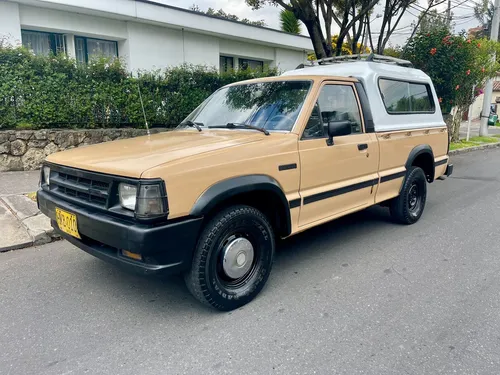 Mazda B2000 2.0 B2000