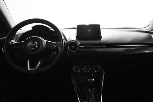 Imagen 12 de 15 de Mazda Mazda 2 2019 1.5 Touring 4p At